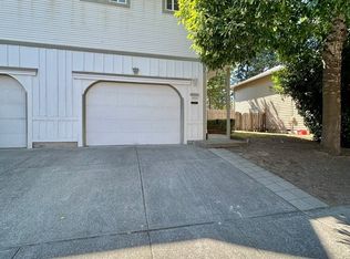 3925 SW Pinewood Way, Beaverton, OR 97078