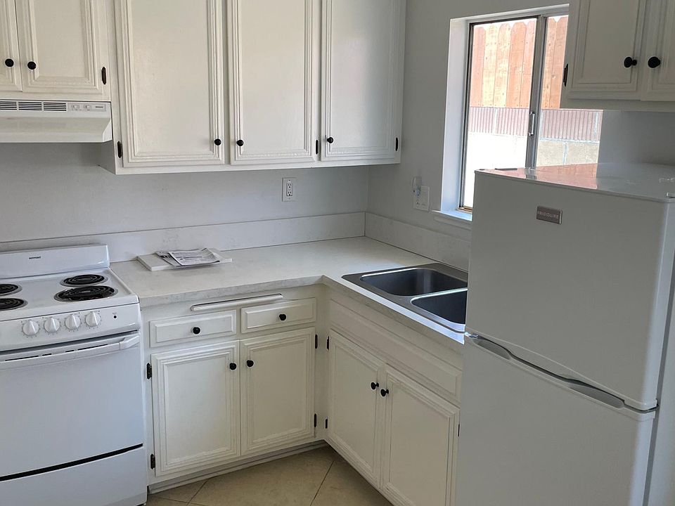 Newer counters, fridge and stove