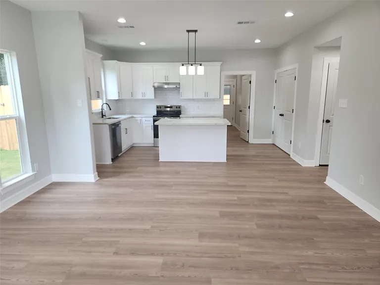 2651 Beaumont Ave #A — Photo 5