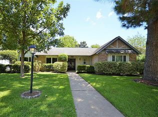 18331 Hereford Ln, Houston, TX 77058