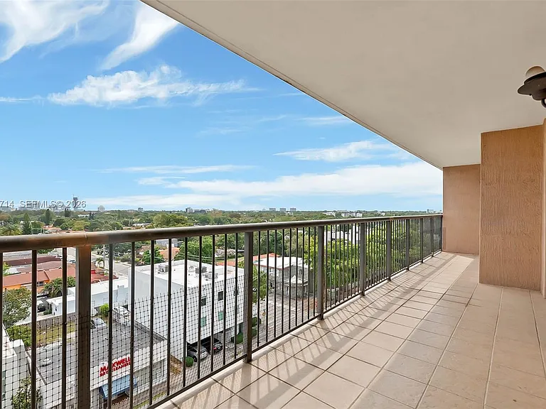 1690 SW 27th Ave #805 — Photo 9