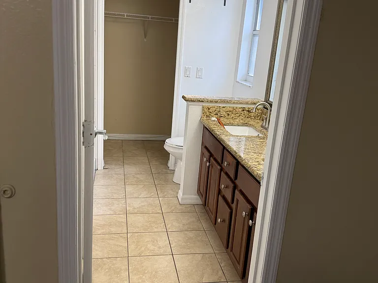 2656 Newbolt Dr — Photo 8
