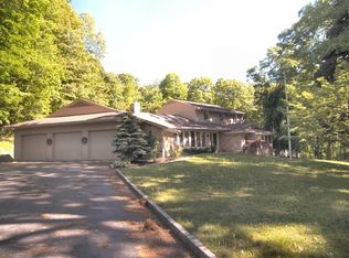 50 Summerfield Rd, Belvidere, NJ 07823