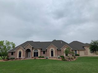 174 King Ranch Ct, Fort Worth, TX 76108