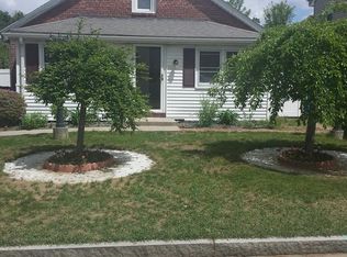 11 Fordham St, Springfield, MA 01104