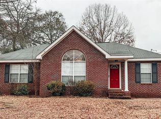 242 Magnolia Dr, Prattville, AL 36067