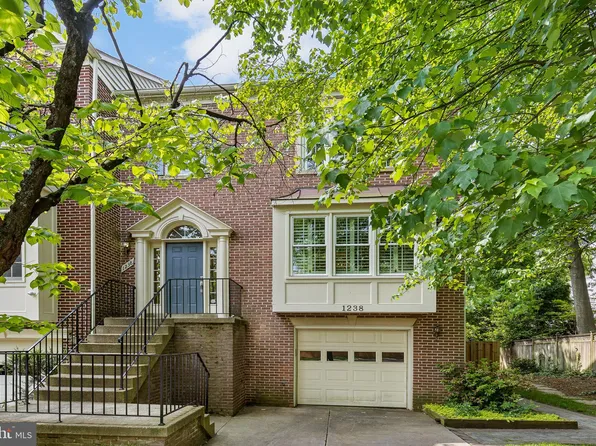 1238 Dartmouth Rd, Alexandria, VA 22314