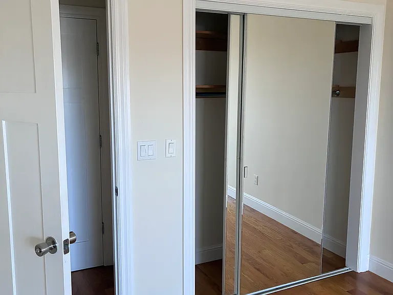 2239 Taraval St — Photo 2