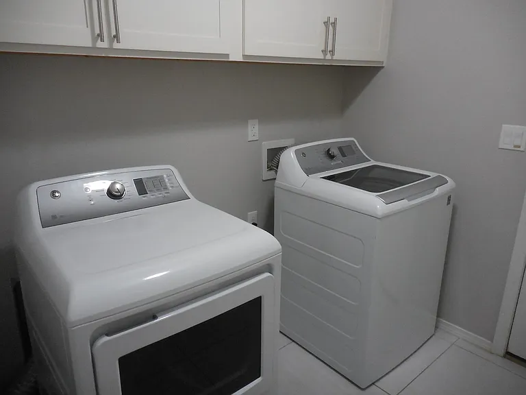 227 Ellesmere Way — Photo 31