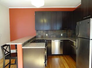 137 Neal St APT 3, Portland, ME 04102