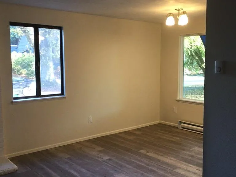 2407 SE 70th Ave — Photo 4
