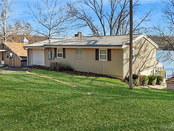 2nd image of 33070 Canopy Ln