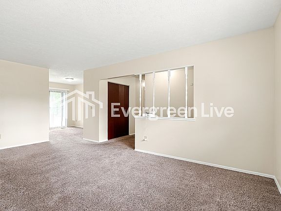 3rd image of 628 E Schrock Rd