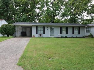 18 Dale Allen Dr, Belleville, IL
