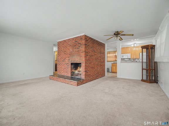 5th image of 330 Hollywood Avenue