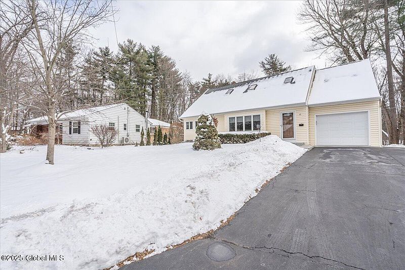 3rd image of 45 Alden Court
