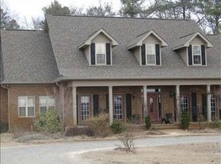 905 Cranes Creek Rd, Cameron, NC 28326
