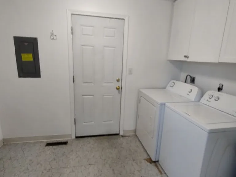 345 Cook St — Photo 14