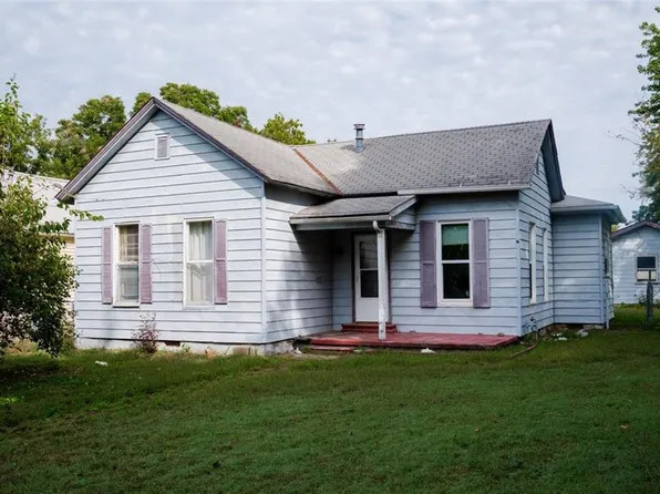1313 Stevens Ave, Parsons, KS 67357