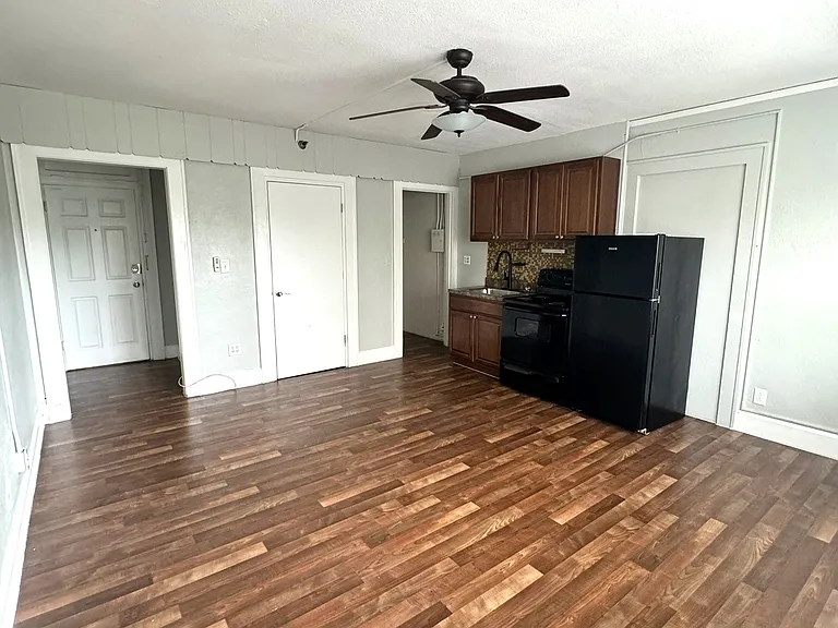 5th Street Lofts — Photo 8