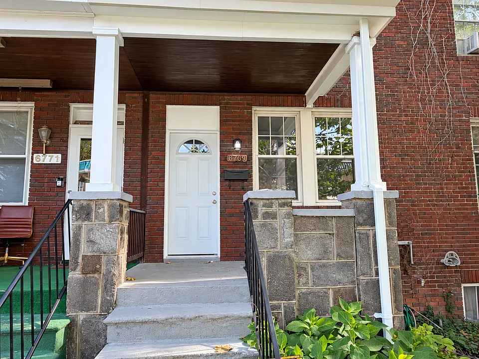 6769 Woodley Rd