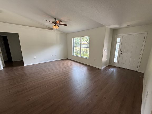 2nd image of 4657 SE 136th St