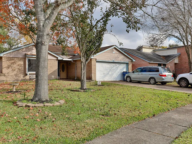 3 Ranch House Loop — Photo 2