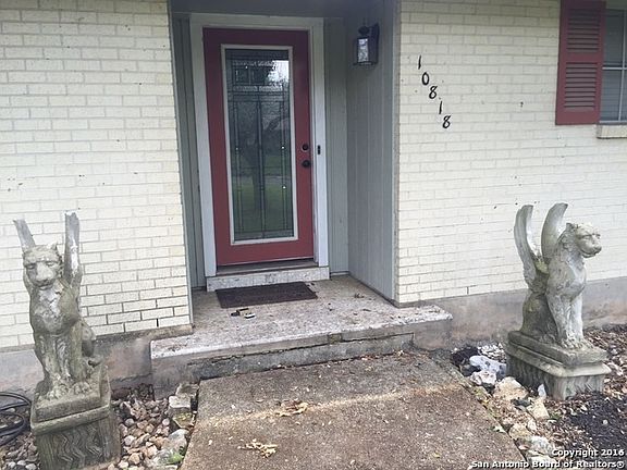 2nd image of 10818 Burr Oak Dr