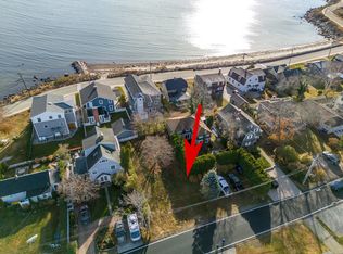 9 Middlefield St, Groton, CT 06340