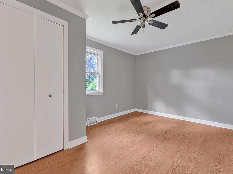 8206 Waterford Rd — Photo 9