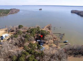 2018 Goat Island Rd, Summerton, SC 29148