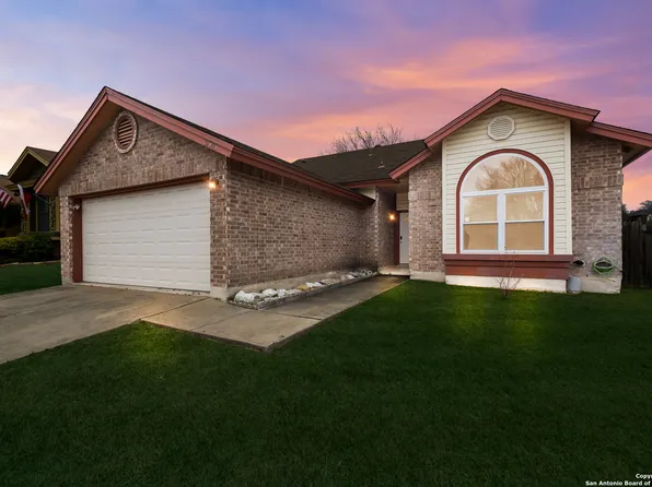 10303 Cedarbend Dr, San Antonio, TX 78245