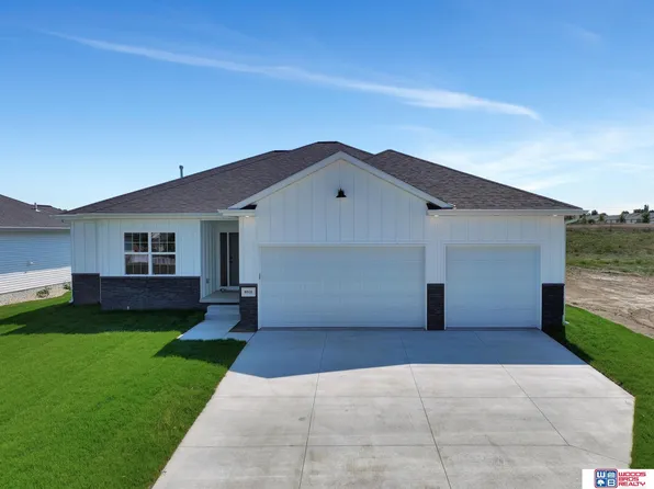 8931 Kinzie St, Lincoln, NE 68507