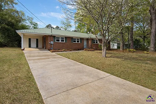 1739 Houston Lake Rd Photo 1