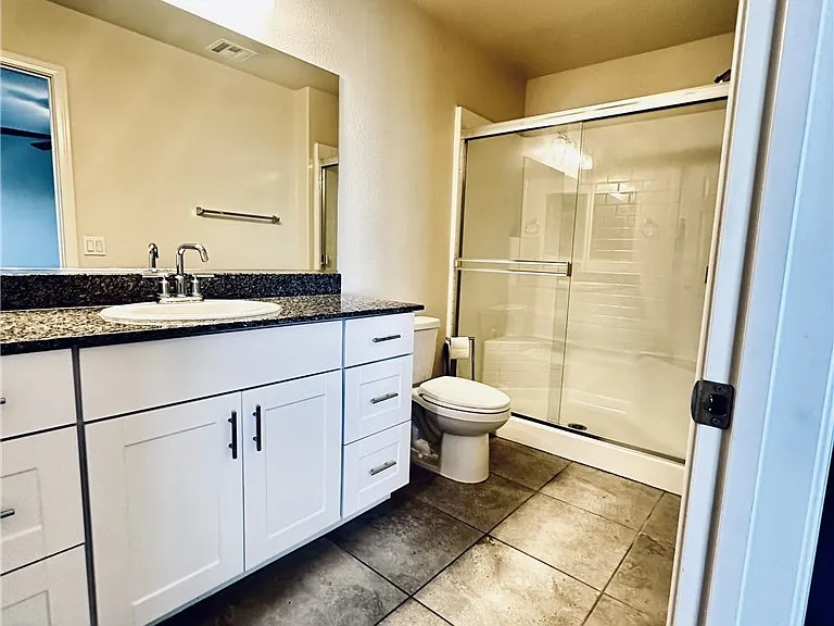 7331 Sunray Point St — Photo 12