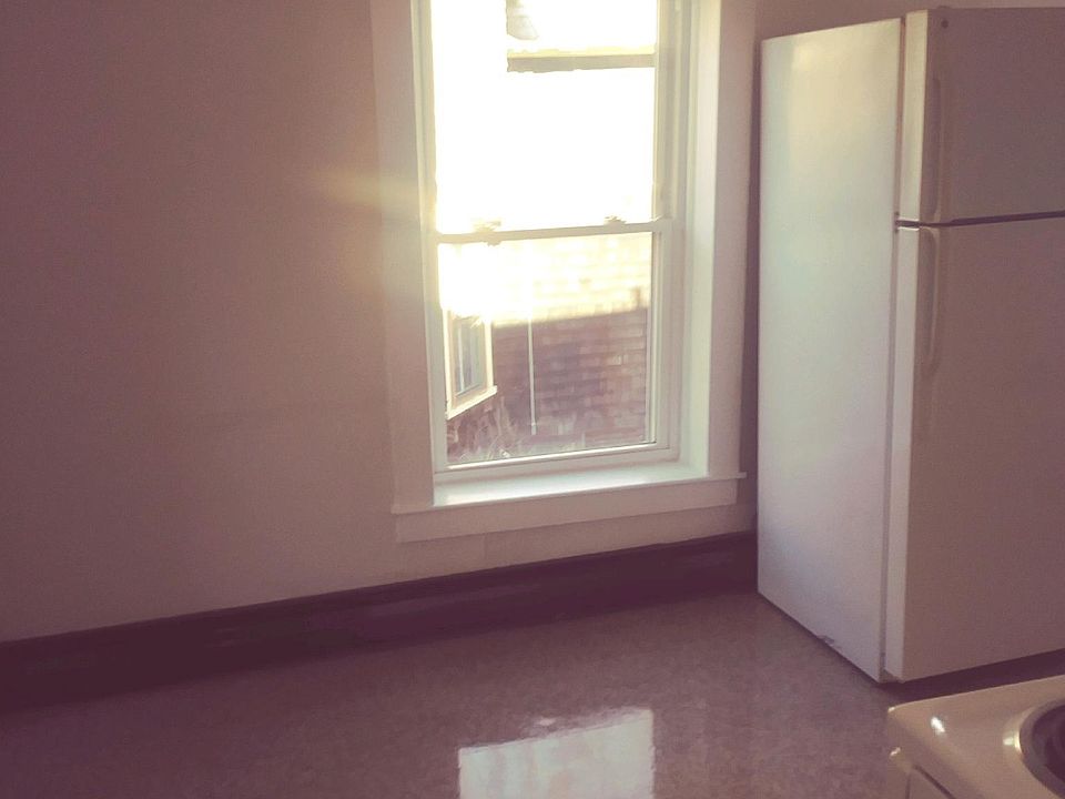 2nd image of 75 School St APT 3