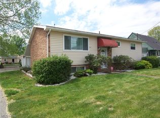 814 39th St, Vienna, WV 26105