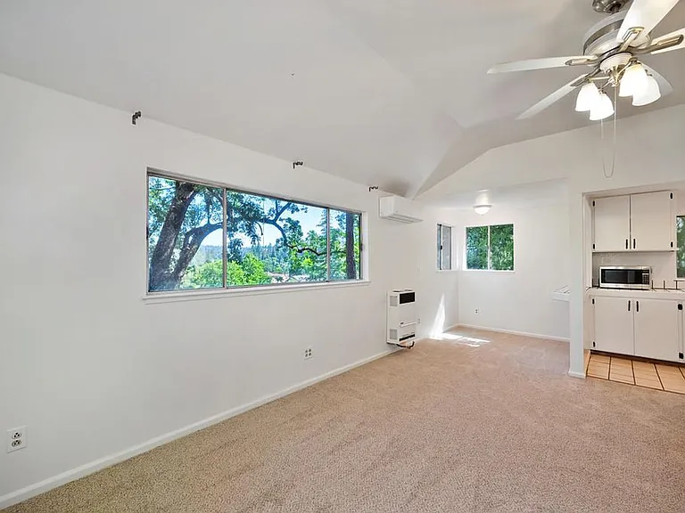 3074 Sheridan St #3 — Photo 5