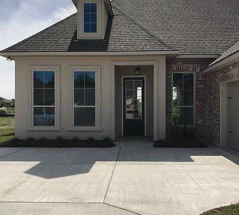 2nd image of 110 Piper Crest Ln