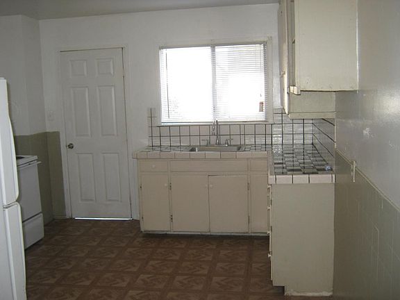 2nd image of 223 Alden St