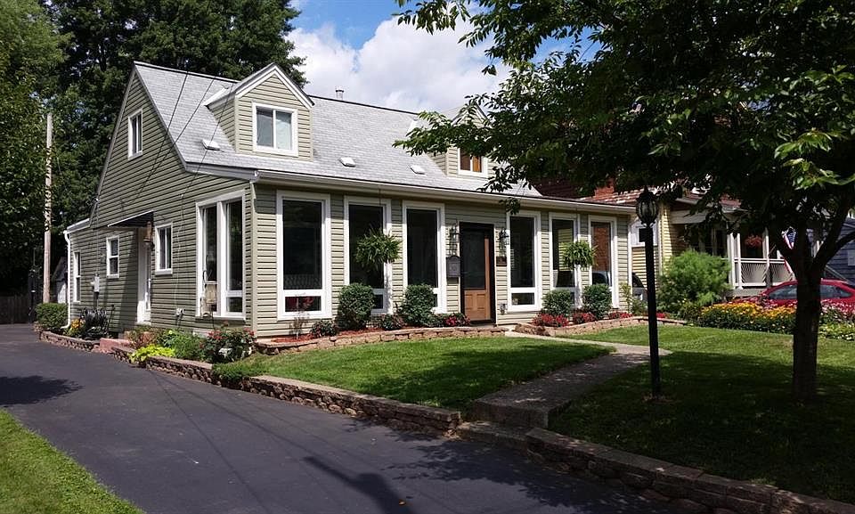 1st image of 49 Collingwood Ave
