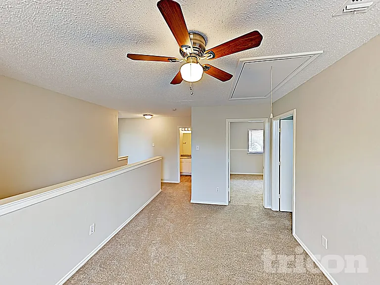 1105 Parker Ct — Photo 14