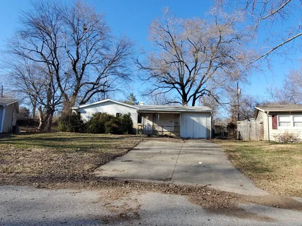 2720 S 52nd Ct, Kansas City, KS 66106