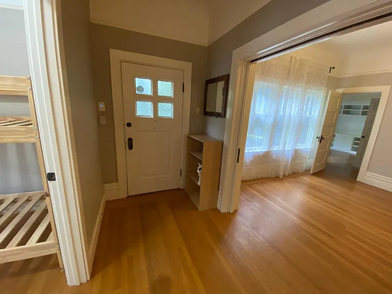 2530 Regent St — Photo 18
