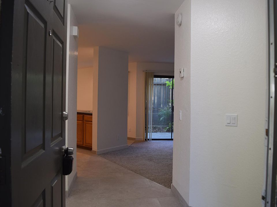 1st image of 210 W Vermont Ave #103