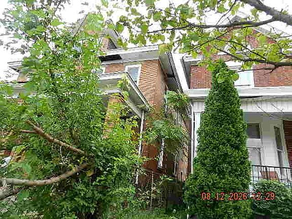 2nd image of 656 Oakwood Ave #652
