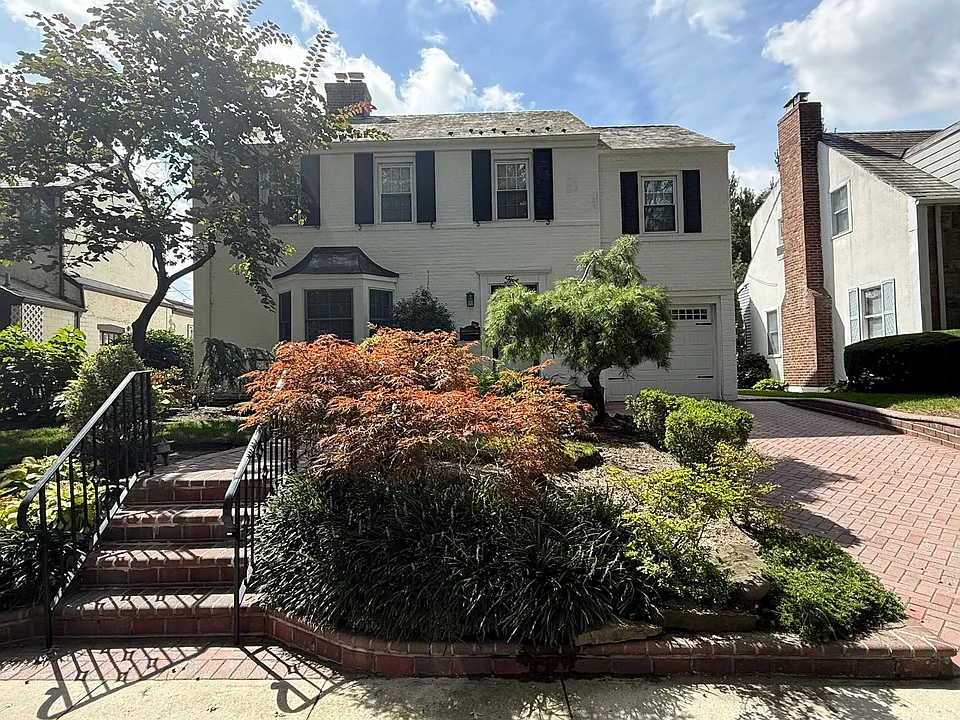 5 Woodland Rd