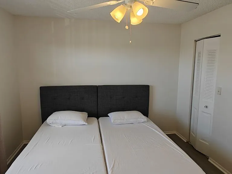 4501 NE 21st Ave #406 — Photo 8