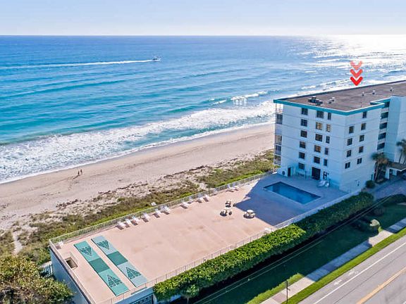 4th image of 900 Ocean Dr APT 304