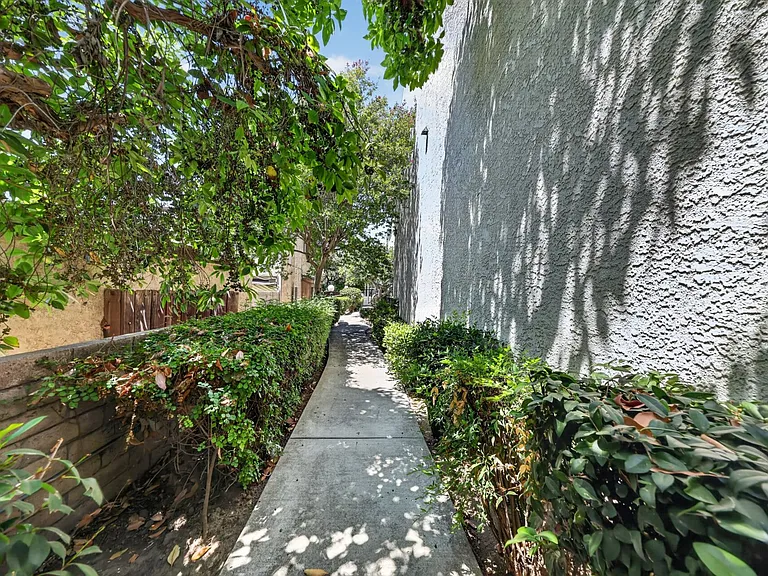 9540 Sepulveda Blvd #11 — Photo 18